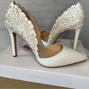 NWT Jessica Simpson White Floral Back Heels| Size 8.5| Comes in original box.